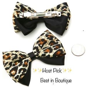 ❌Host Pick❌ Super Cute Leopard Print Hair Bow Clip